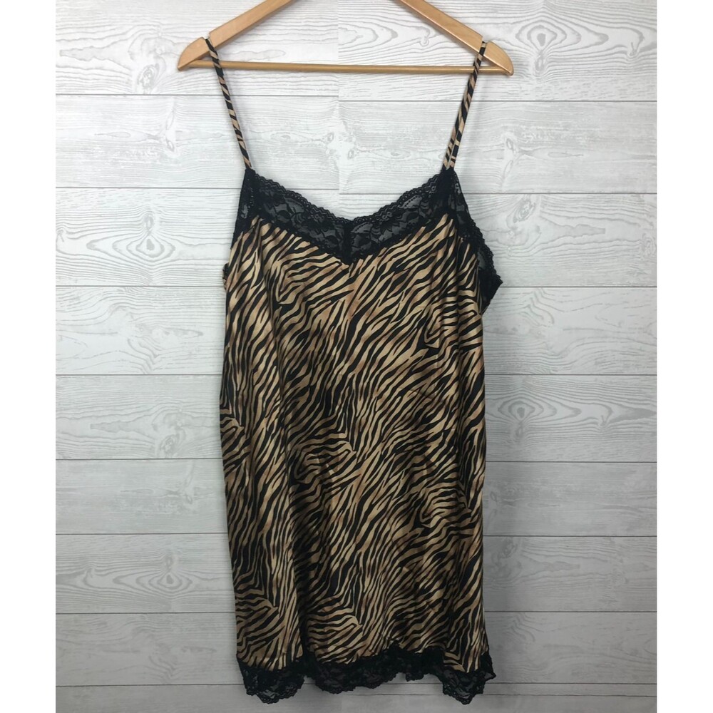Etonne by Sarah Richards Womens 18/20W Nightie Gown Animal Print Spaghetti Strap